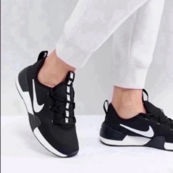 الفراغ مهمة اصابات nike ashin womens 